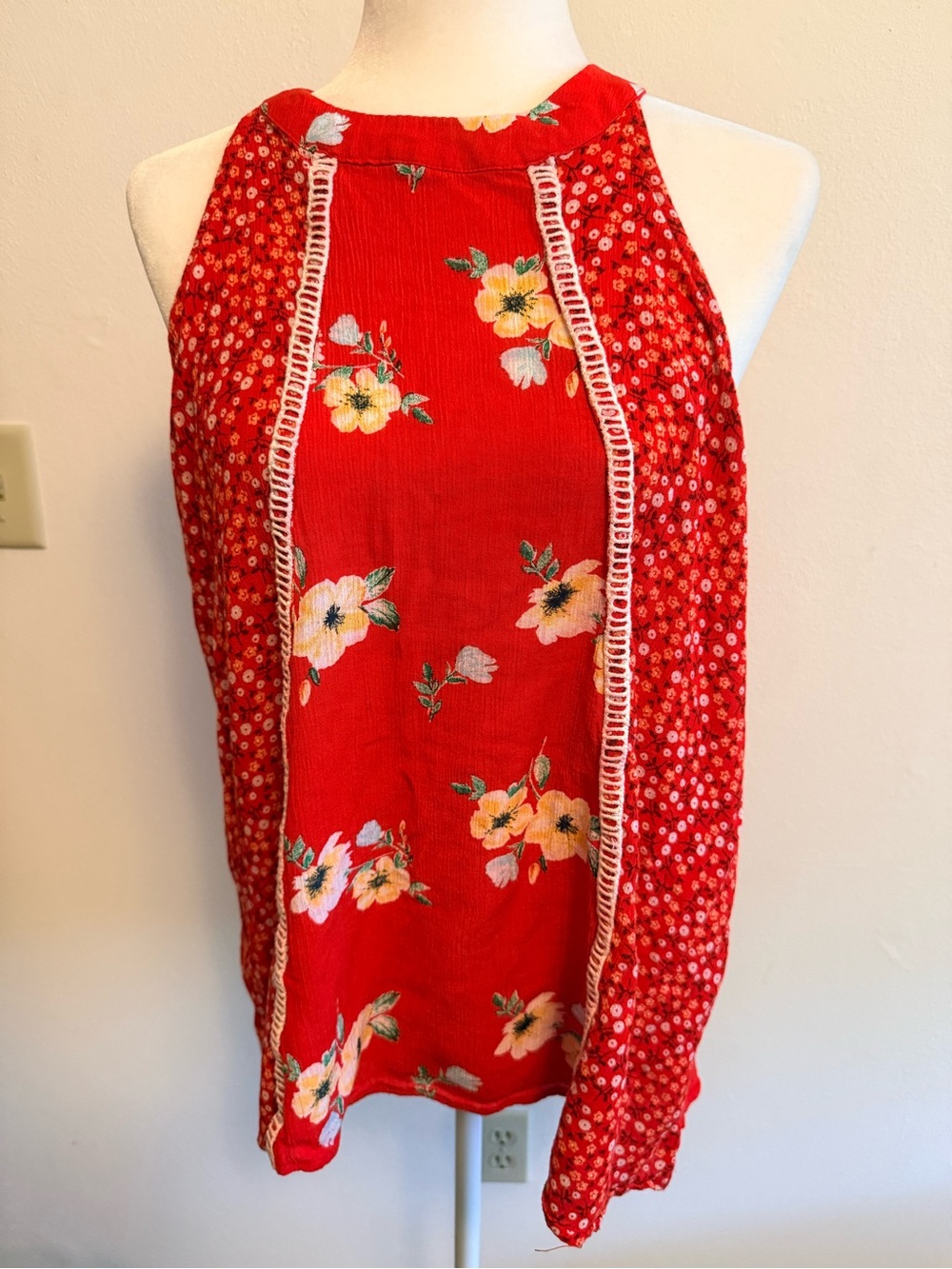 3x - Red Floral Halter Tank Top